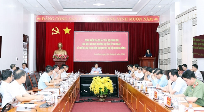 Đoàn kiểm tra số 547 của Bộ Chính trị làm việc với Ban Thường vụ Tỉnh ủy Lai Châu về việc triển khai thực hiện Nghị quyết Đại hội XIII của Đảng. (Ảnh: VGP/Hải Minh)