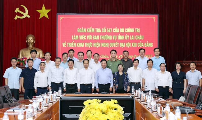 Phó Thủ tướng đánh giá, trong tất cả các cuộc kiểm tra, thành phần theo yêu cầu đều tham dự đầy đủ, thể hiện sự cầu thị, nghiêm túc của tỉnh Lai Châu. (Ảnh: VGP/Hải Minh)