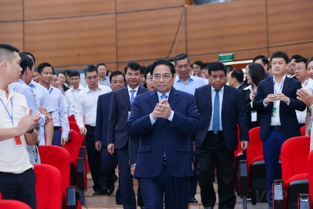 Thủ tướng Phạm Minh Chính chủ trì Hội nghị triển khai Chương trình hành động thực hiện Nghị quyết số 11-NQ/TW ngày 10/2/2022 của Bộ Chính trị - Ảnh: VGP/Nhật Bắc