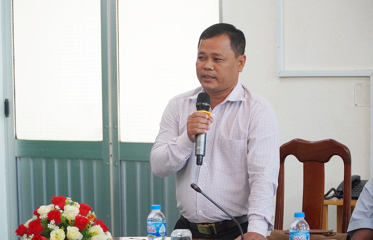 Ông Thạch Dương - Trưởng Ban Dân tộc tỉnh Vĩnh Long phát biểu tại Hội Nghị