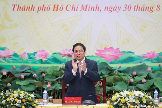 Thủ tướng Chính phủ Phạm Minh Chính chủ trì Hội nghị biểu dương các tổ chức tôn giáo có đóng góp trong sự nghiệp xây dựng và bảo vệ Tổ quốc - Ảnh: VGP/Nhật Bắc