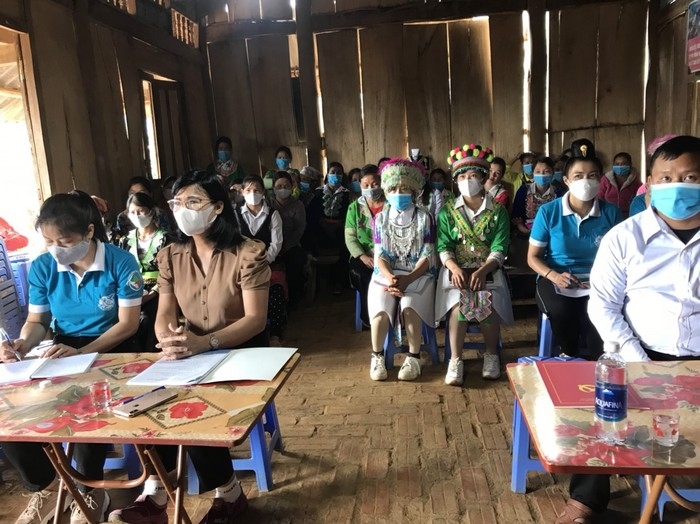 Một buổi tuyên truyền, phổ biến giáo dục pháp luật cho phụ nữ bản Ít Lót, xã Chiềng Cang, huyện Sông Mã (Sơn La)