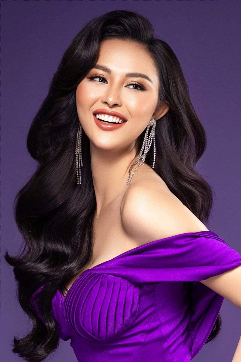 Người đẹp Trần Nguyễn Phương Thanh sinh năm 2000, là Á khôi 1 cuộc thi Người đẹp xứ Dừa 2019.