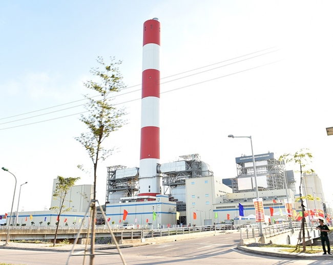 Nhà máy Nhiệt điện Nghi Sơn 2 là một trong số rất ít nhà máy nhiệt điện than sử dụng công nghệ siêu tới hạn với hiệu suất cao. (Ảnh: VGP/Đức Tuân)