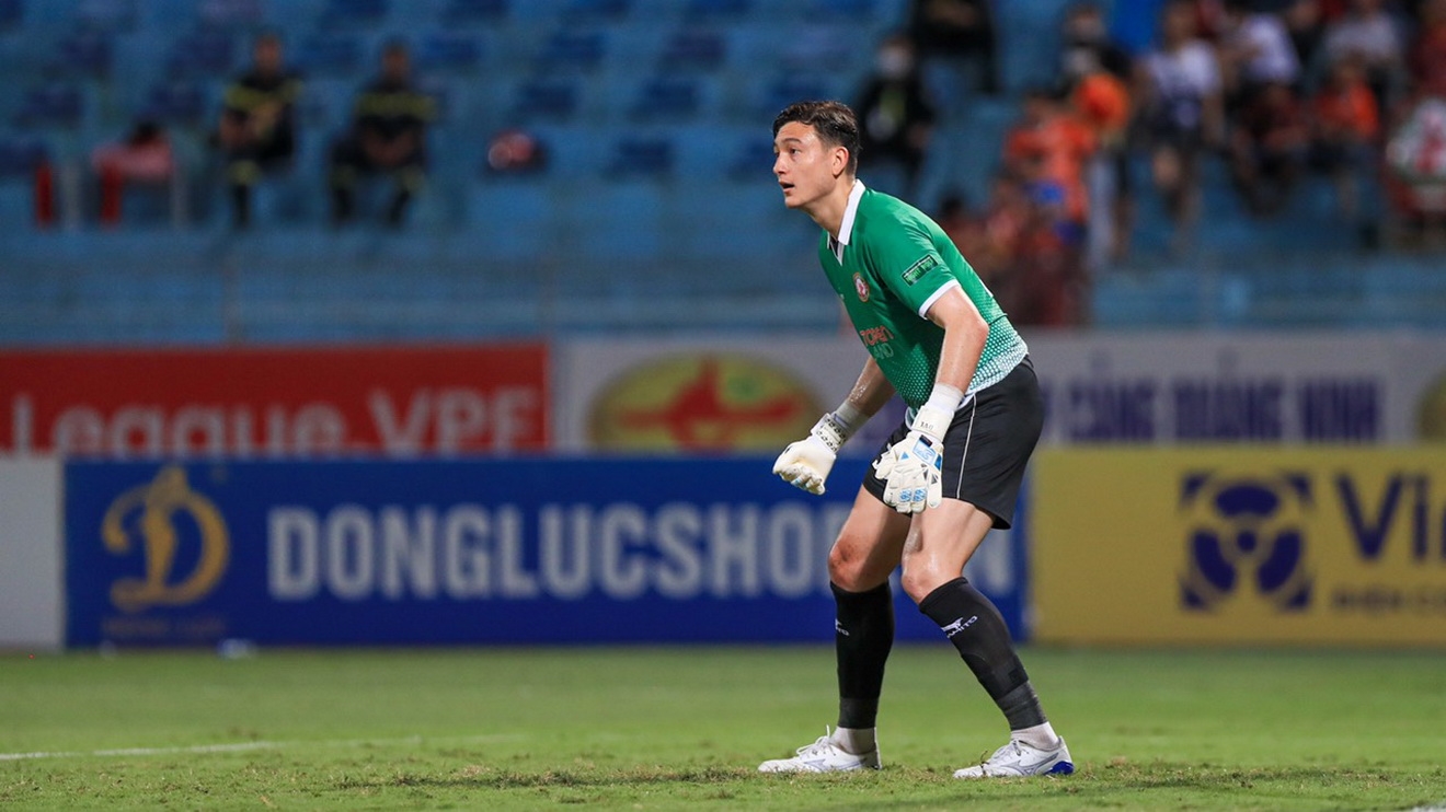 Đặng Văn Lâm làm nản chí các chân sút bên phía Hà Nội FC (Ảnh ITN)