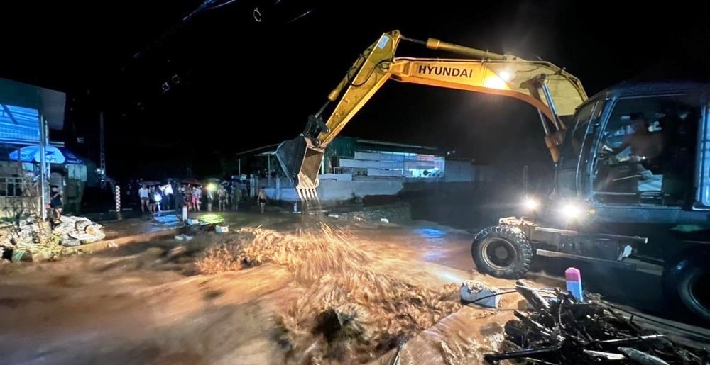 Huyện Kỳ Sơn nỗ lực khắc phục hậu quả lũ quét trong đêm