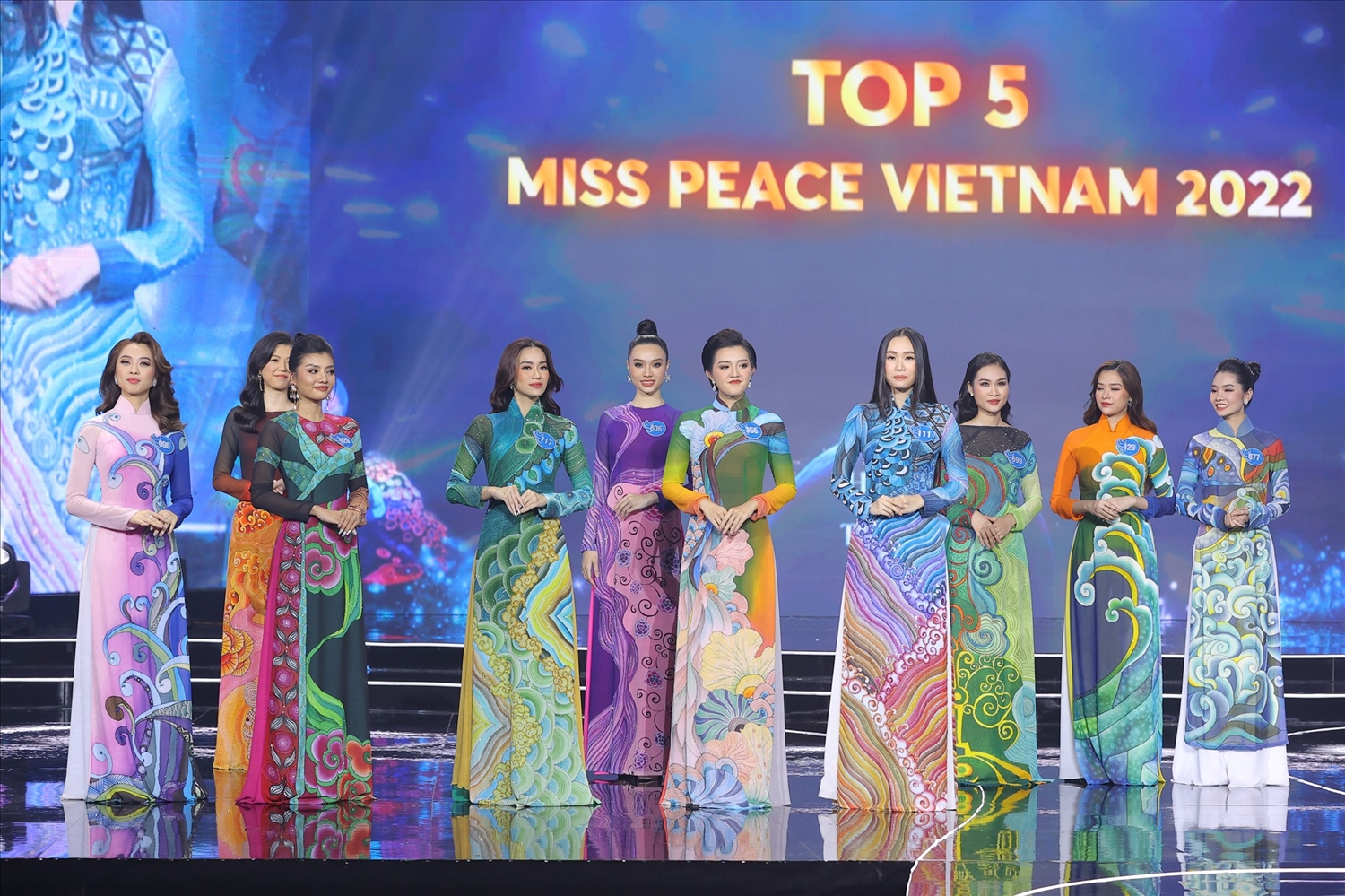 Top 5 “Miss Peace Vietnam 2022“. Ảnh: BTC