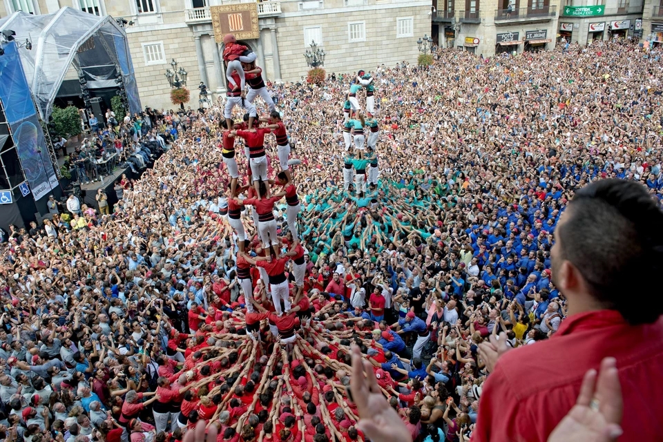 Lễ hội La Merce - ​​Tây Ban Nha (Lễ hội Xếp tháp) thu hút hàng trăm ngàn lượt du khách đến trải nghiệm