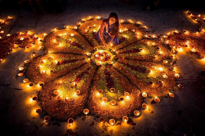 Cả nước Ấn rực rỡ ánh đèn trong suốt quá trình diễn ra lễ hội Diwali