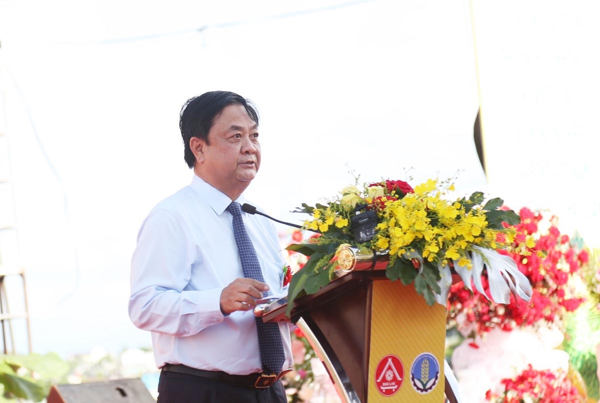 Ủy viên Ban Chấp hành Trung ương Đảng, Bộ trưởng Bộ NN&PTNT Lê Minh Hoan phát biểu tại Lễ công bố