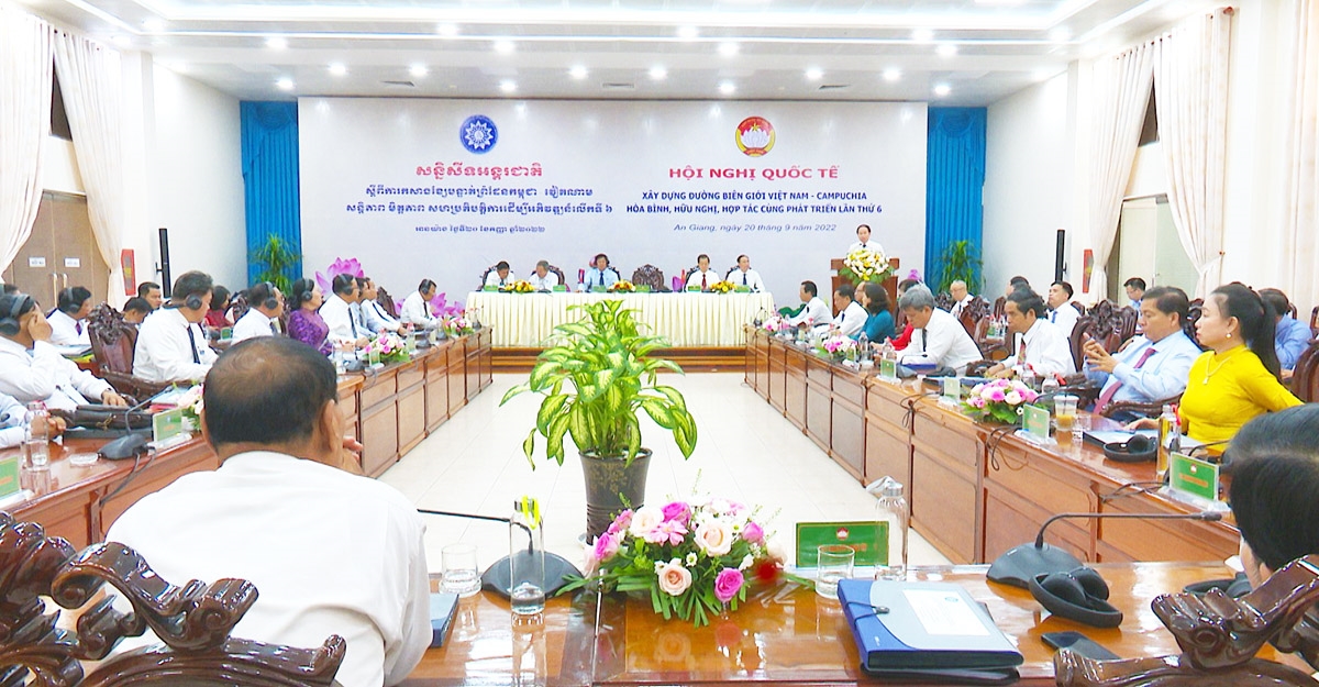 Toàn cảnh Hội nghị quốc tế Xây dựng đường biên giới Việt Nam - Campuchia lần thứ 6 diễn ra tại tỉnh An Giang