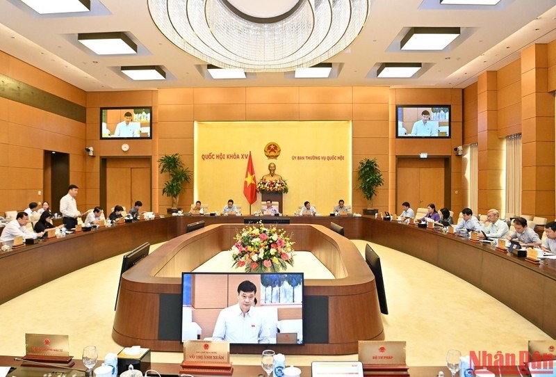 Quang cảnh phiên họp Ủy ban Thường vụ Quốc hội cho ý kiến vào dự án Luật Hợp tác xã (sửa đổi) sáng 20/9.