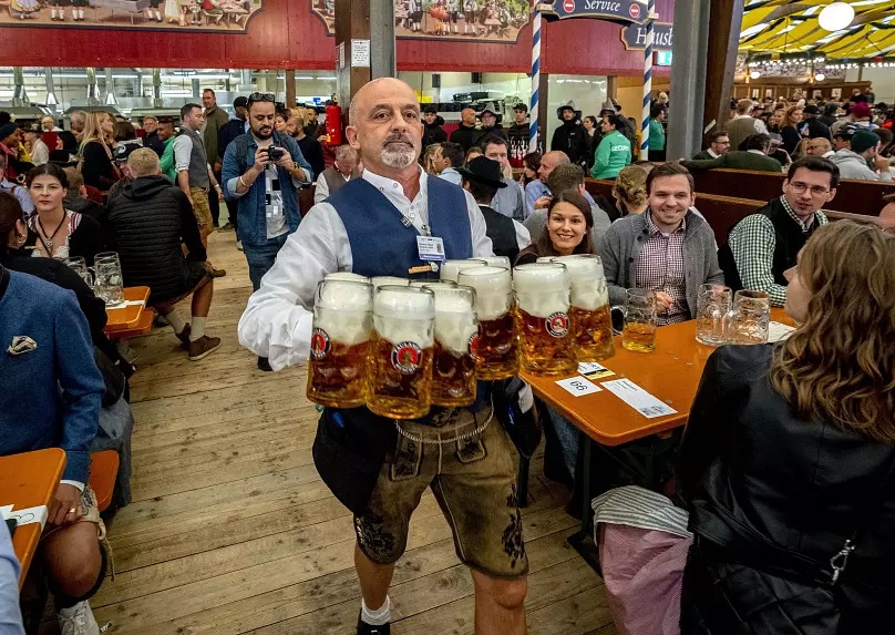 Lễ hội bia Oktoberfest trở lại 6