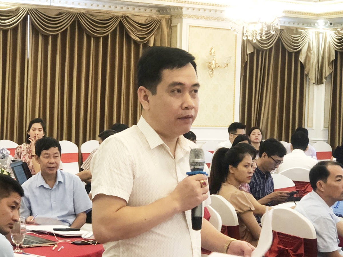 Ông Nguyễn Mạnh Hùng - Ban Dân tộc tỉnh Nghệ An góp ý về Cẩm nang số