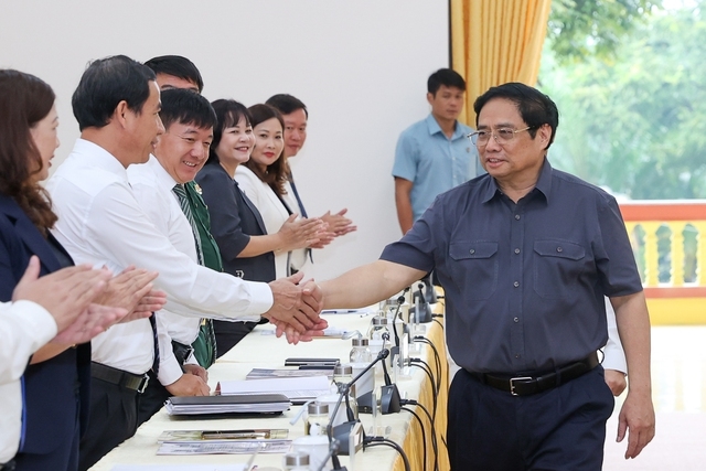 Thủ tướng Chính phủ Phạm Minh Chính và đoàn công tác làm việc với Ban Chấp hành Đảng bộ tỉnh Yên Bái - Ảnh: VGP/Nhật Bắc