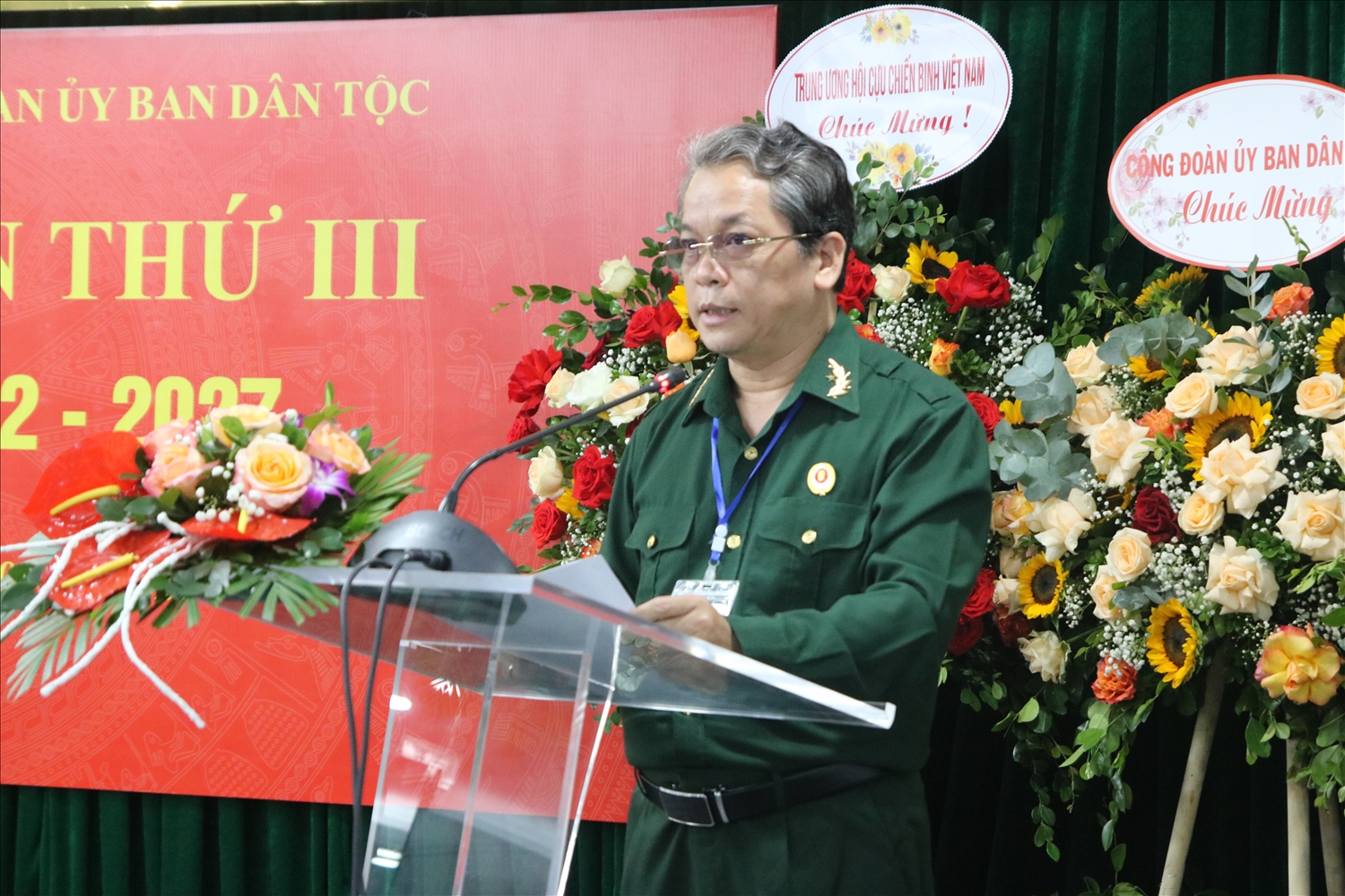 Đồng chí Phạm Thúc Thủy, Phó Vụ trưởng Vụ Tổ chức cán bộ, Chủ tịch Hội CCB phát biểu tại Đại hội 