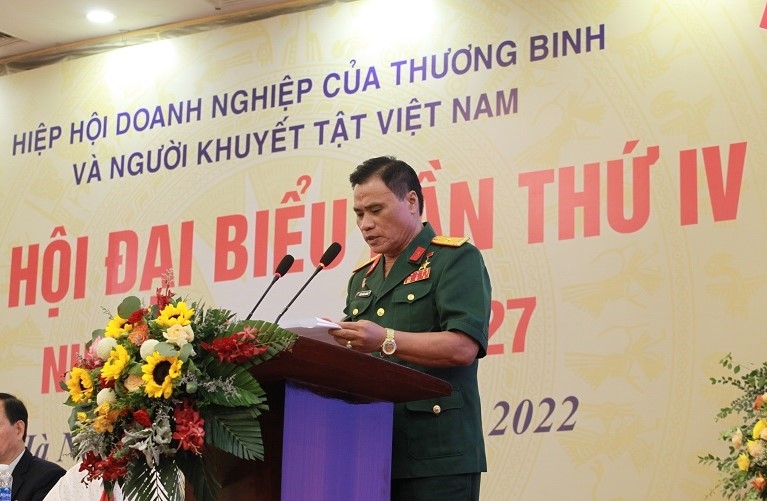 Anh hùng lao động thời kỳ đổi mới Trần Hồng Quảng - tân Chủ tịch Hiệp hội thay mặt Ban chấp hành nhiệm kỳ mới phát biểu nhận nhiệm vụ tại Đại hội.