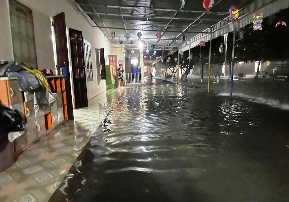Trường học ở Quỳnh Lưu, Nghệ An đã bị ngập