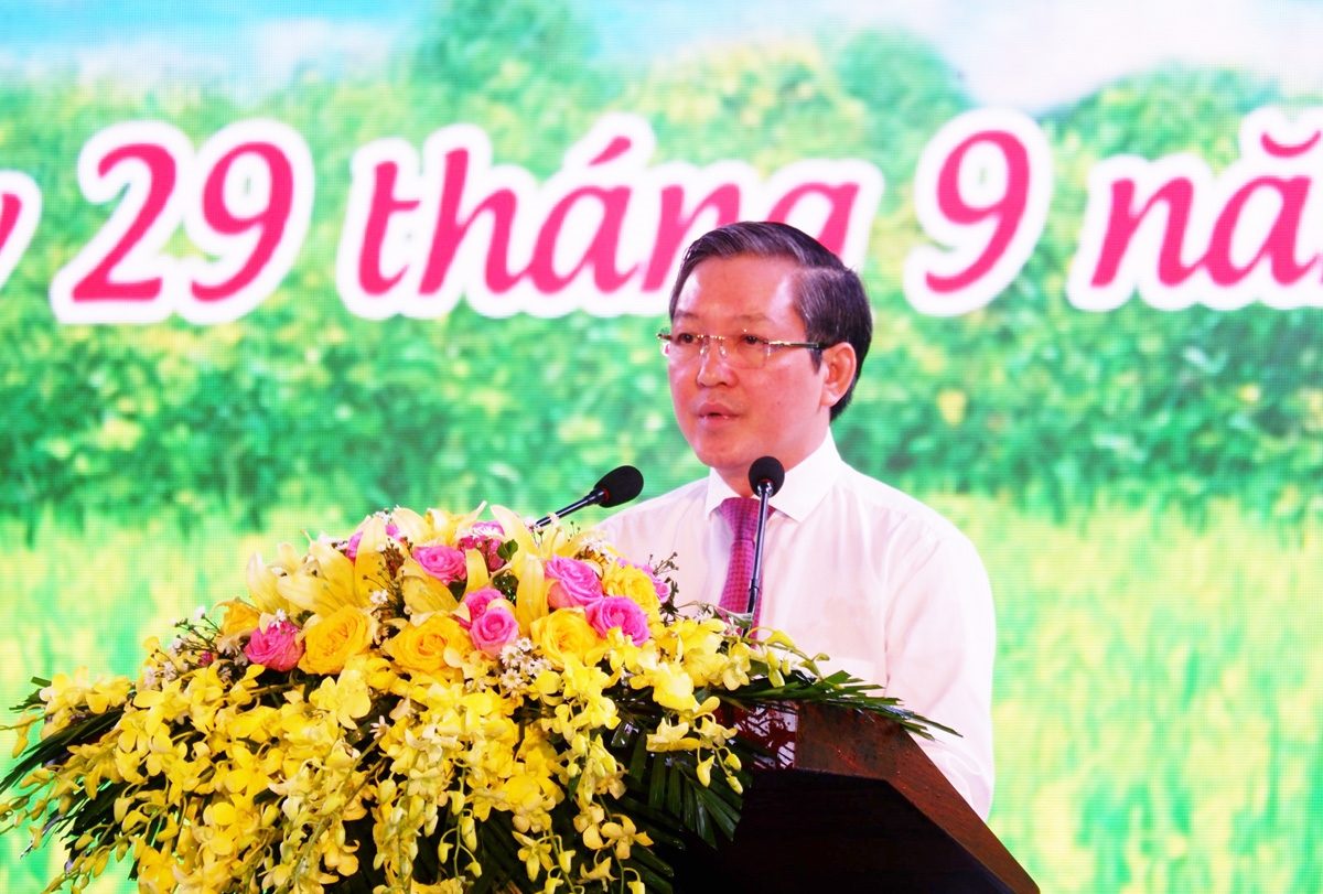 Ủy viên Trung ương Đảng, Chủ tịch Hội Nông dân Việt Nam, Trưởng Ban chỉ đạo Hội thi Lương Quốc Đoàn phát biểu tại Lễ khai mạc Hội thi