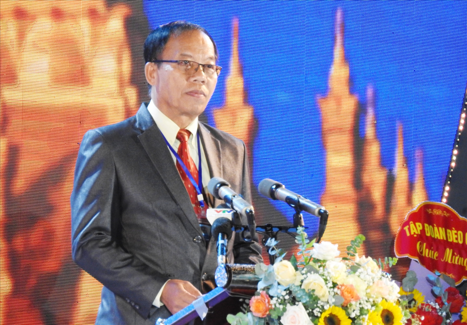 Thứ Trưởng Bộ Thông tin, Văn hóa và Du lịch Nnước Cộng hòa Dân chủ Nhân dân Lào Un Thuổng Khao Phăn phát biểu tại Lễ khai mạc