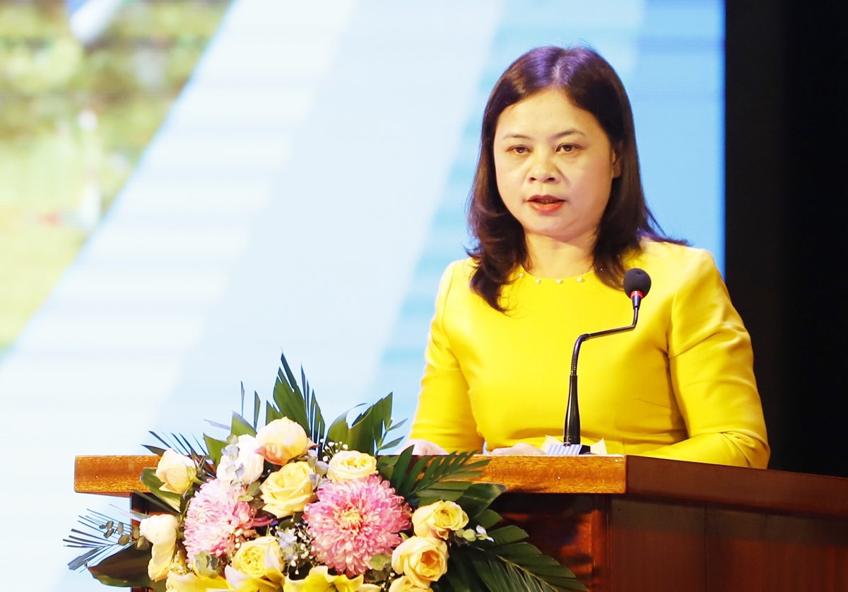 Vụ trưởng Văn hóa dân tộc Nguyễn Thị Hải Nhung phát biểu tại buổi Lễ