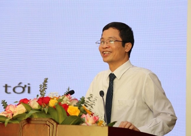 Ông Nguyễn Phú Tiến - Phó Cục trưởng Cục Chuyển đổi số Quốc gia (Bộ Thông tin và Truyền thông) phát biểu tại Hội nghị
