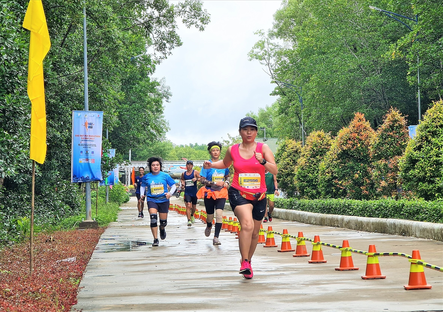 Các VĐV tham gia giải chạy Giải Đất Mũi Marathon Cà Mau 2022 - Cúp PetroVietNam