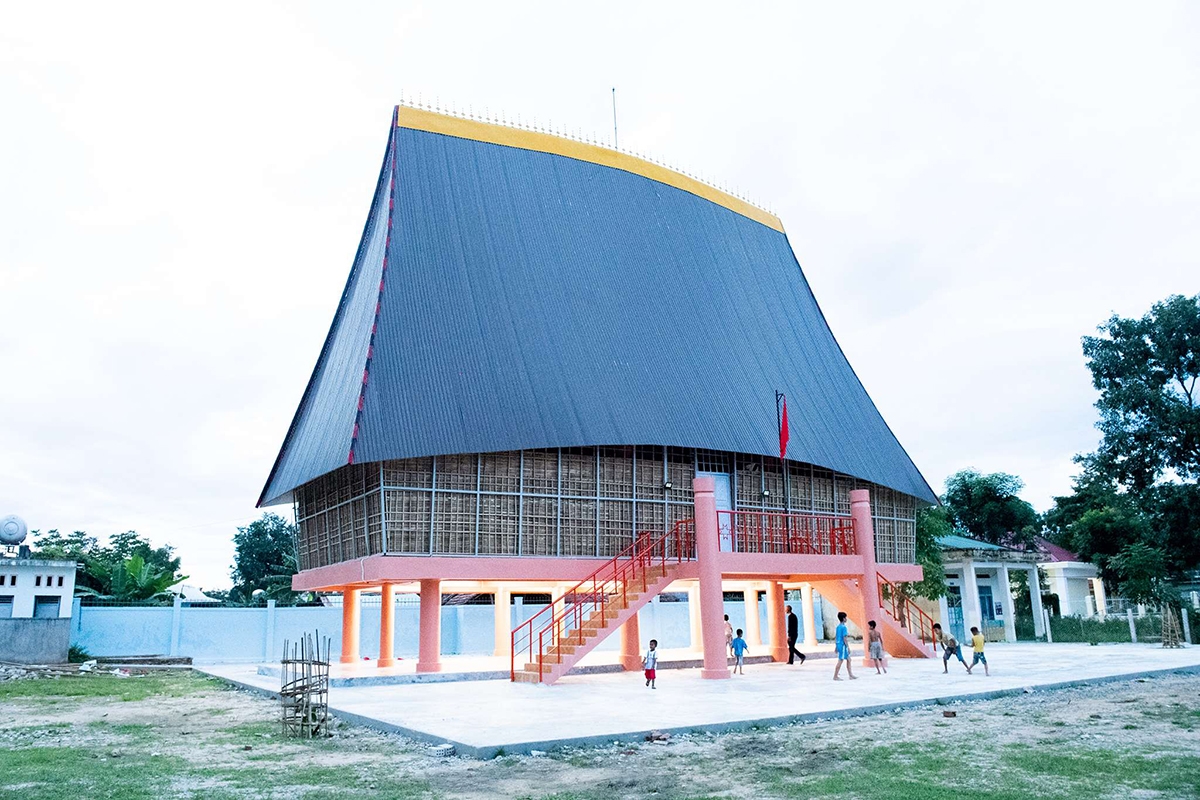 Nhà rông mới của làng Kon Mơ Nay Sơ Lam 1. (Ảnh: Đ.T)