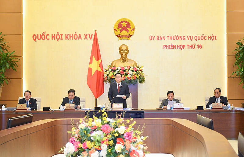 Chủ tịch Quốc hội Vương Đình Huệ phát biểu khai mạc Phiên họp thứ 16 của Uỷ ban Thường vụ Quốc hội 