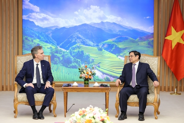 Thủ tướng Phạm Minh Chính đánh giá cao kết quả hoạt động đầu tư kinh doanh, cũng như các hoạt động hợp tác, hỗ trợ, khuyến nghị chính sách mang tính xây dựng của Tập đoàn AES tại Việt Nam trong thời gian qua - Ảnh: VGP/Nhật Bắc