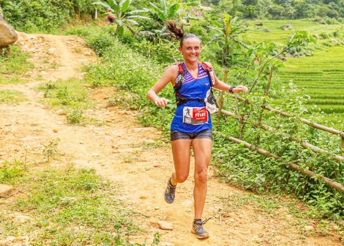 VĐV Vanja Cnops (Bỉ) lần thứ 2 giành chiến thắng ở Giải chạy Marathon băng rừng Việt Nam (Vietnam Jungle Marathon) - Pù Luông