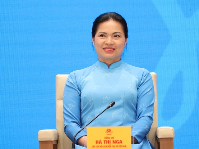 Chủ tịch Hội Liên hiệp phụ nữ Việt Nam Hà Thị Nga chia sẻ tại Hội nghị - Ảnh: VGP/Nhật Bắc