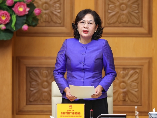 Thống đốc NHNN Nguyễn Thị Hồng bày tỏ cảm ơn các ngân hàng thương mại đã luôn thể hiện trách nhiệm xã hội, có nhiều đóng góp cho công tác phòng chống dịch bệnh COVID-19 - Ảnh VGP/Nhật Bắc