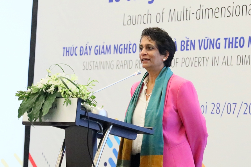 Trợ lý Tổng thư ký Liên hợp quốc kiêm Giám đốc khu vực Châu Á - Thái Bình Dương của UNDP - bà Kanni Wignaraja, phát biểu khai mạc buổi Lễ công bố “Báo cáo nghèo đa chiều 2021” ngày 28/7/2022