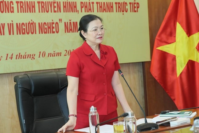 Phó Chủ tịch UBTW MTTQ Việt Nam, Phó Trưởng ban Thường trực Ban vận động Quỹ “Vì người nghèo” Trung ương Trương Thị Ngọc Ánh