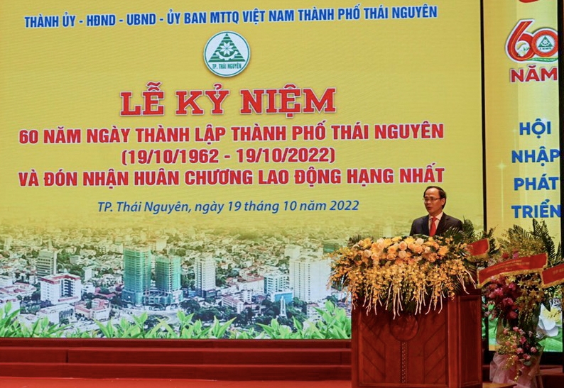 Ông Nguyễn Linh, Chủ tịch UBND thành phố Thái Nguyên phát biểu tại buổi lễ