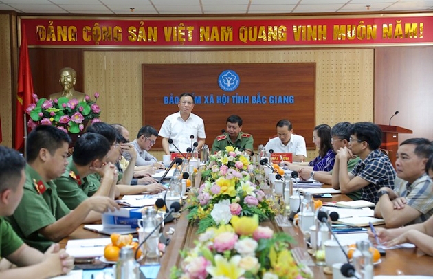 Đoàn công tác của Bộ Công an và BHXH Việt Nam kiểm tra tình hình thực hiện quy chế số 01 tại BHXH tỉnh Bắc Giang
