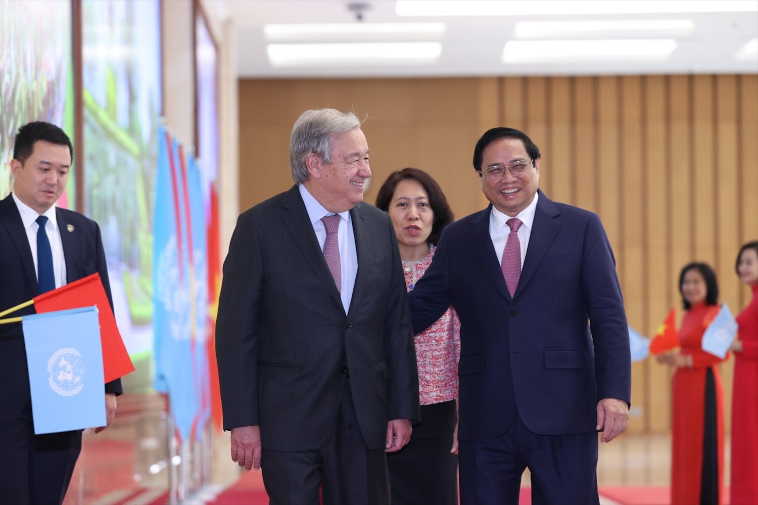 Thủ tướng Phạm Minh Chính và Tổng Thư ký Liên Hợp Quốc António Guterres - Ảnh: VGP/Nhật Bắc