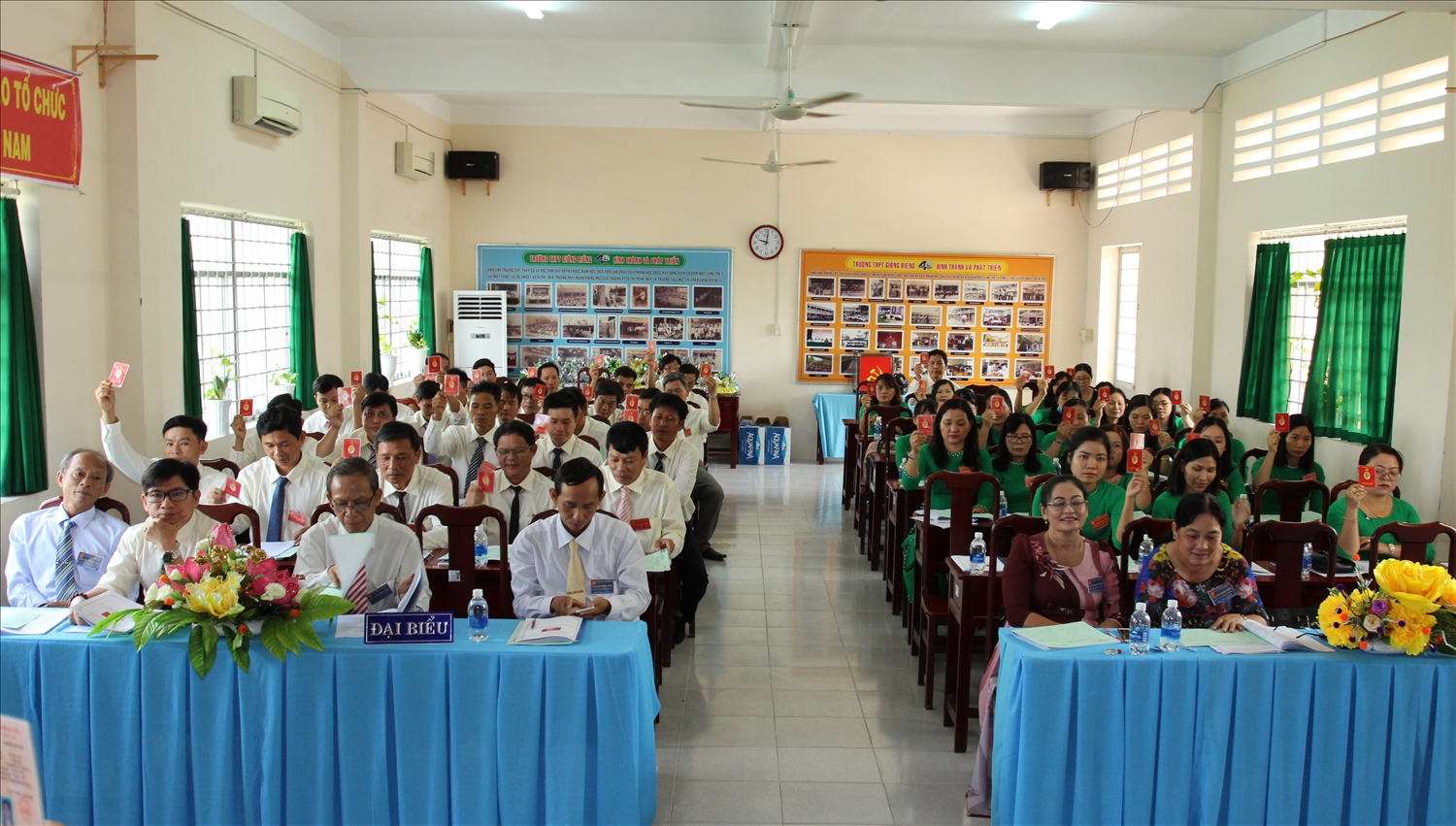 Tỉnh Kiên Giang cần bổ sung thêm nguồn nhân lực trẻ là người DTTS (Trong ảnh: Đại hội Chi bộ Trường THPT huyện Giồng Riềng, tỉnh Kiên Giang nhiệm kỳ 2022 - 2027)