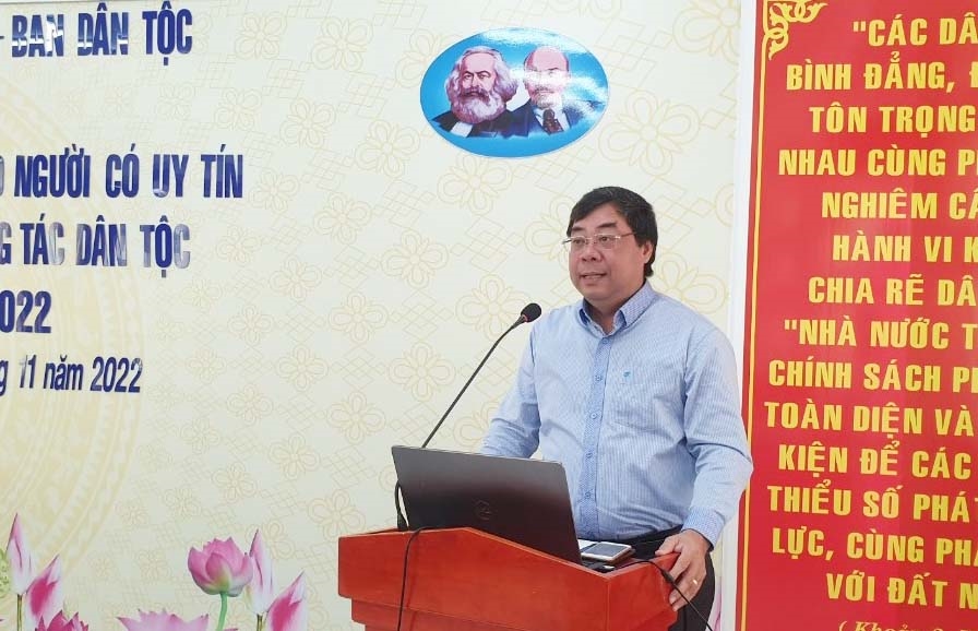 Phó Vụ trưởng Vụ Công tác dân tộc địa phương Tào Việt Thắng phát biểu khai mạc Hội nghị tập huấn