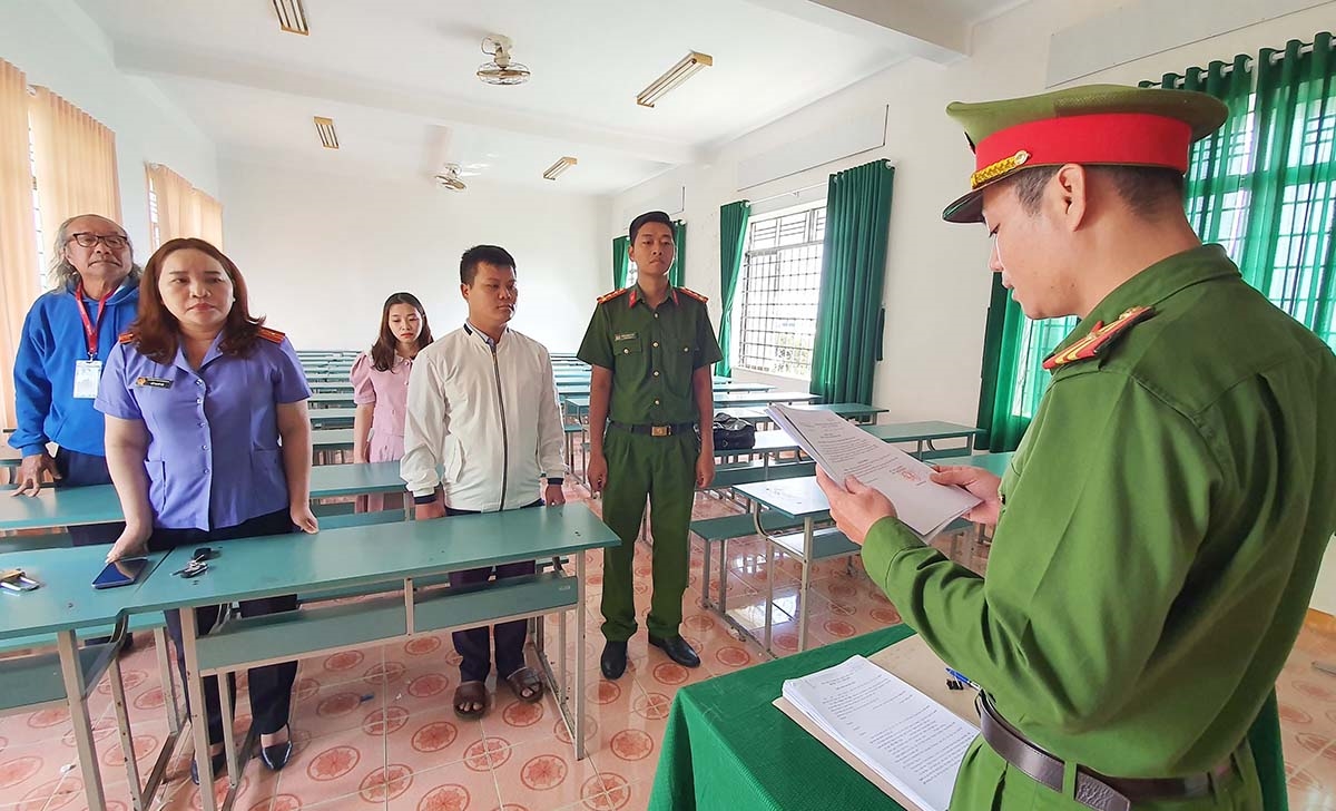 Cơ quan Cảnh sát điều tra Công an tỉnh Đắk Lắk thi hành quyết định khởi tố bị can