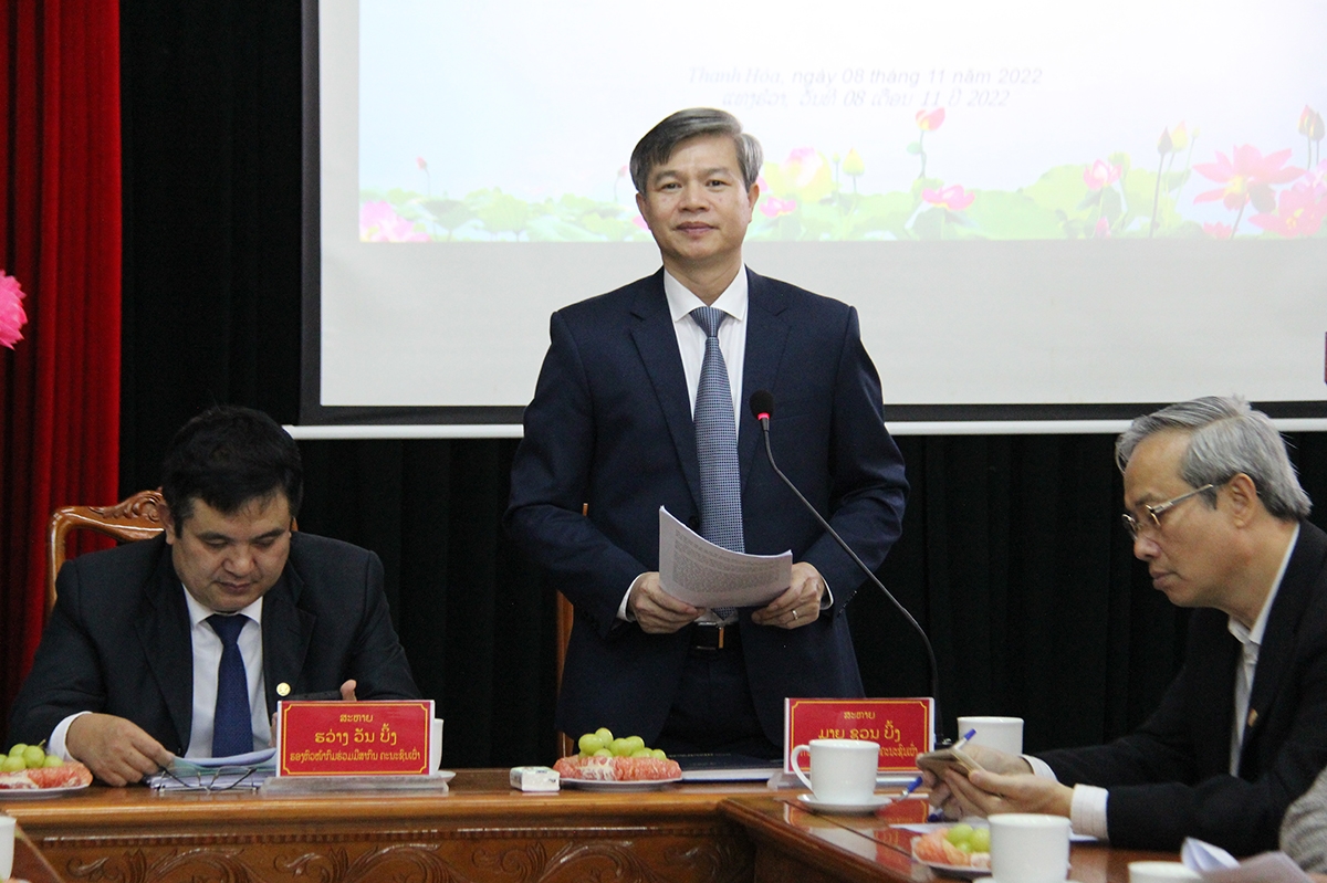 Ông Mai Xuân Bình - Trưởng ban Dân tộc tỉnh Thanh Hóa phát biểu tại buổi làm việc