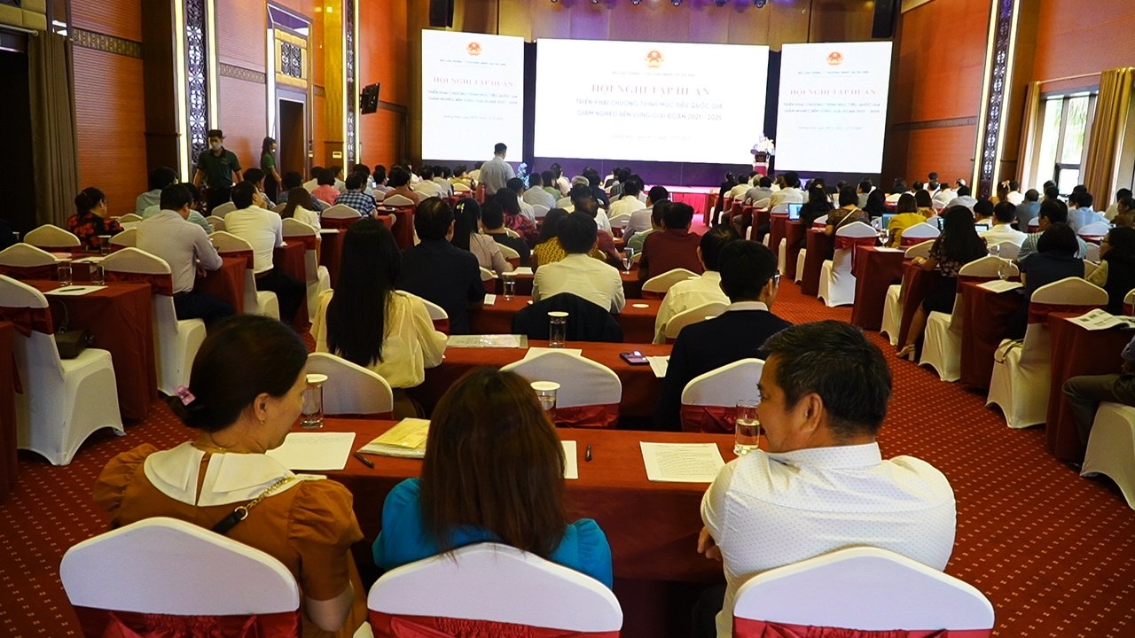 Hội nghị tập huấn triển khai Chương trình mục tiêu quốc gia giảm nghèo bền vững giai đoạn 2021-2025 được tổ chức từ ngày 9-10/11 tại TP Hội An, tỉnh Quảng Nam