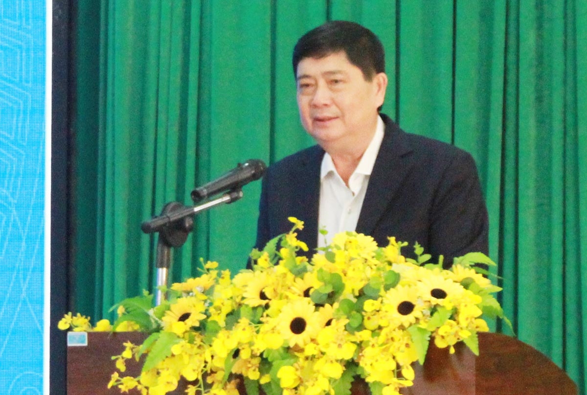 Ông Phạm Đăng Khoa - Giám đốc Sở Giáo dục và Đào tạo phát biểu tại buổi lễ