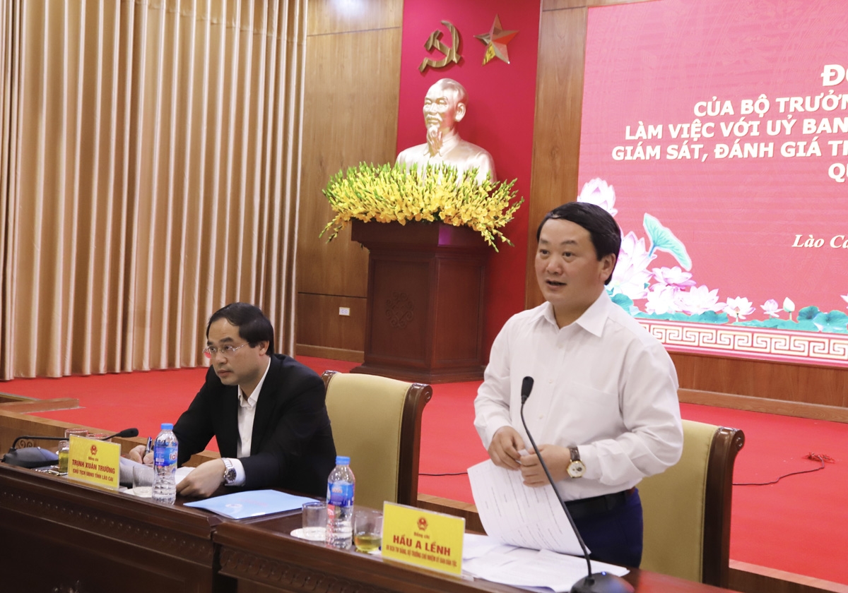Bộ trưởng, Chủ nhiệm Uỷ ban Dân tộc Hầu A Lềnh ghi nhận, đánh giá cao sự chủ động, cách làm sáng tạo của tỉnh Lào Cai trong triển khai thực hiện các Chương trình MTQG