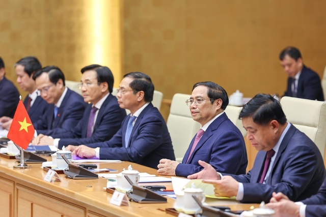 Thủ tướng Chính phủ Phạm Minh Chính đề nghị Chính phủ Đức tiếp tục hỗ trợ, tạo điều kiện thuận lợi cho cộng đồng người Việt Nam tại Đức hội nhập thành công và đóng góp cho phát triển kinh tế - xã hội Đức cũng như quan hệ hai nước - Ảnh: VGP/Nhật Bắc