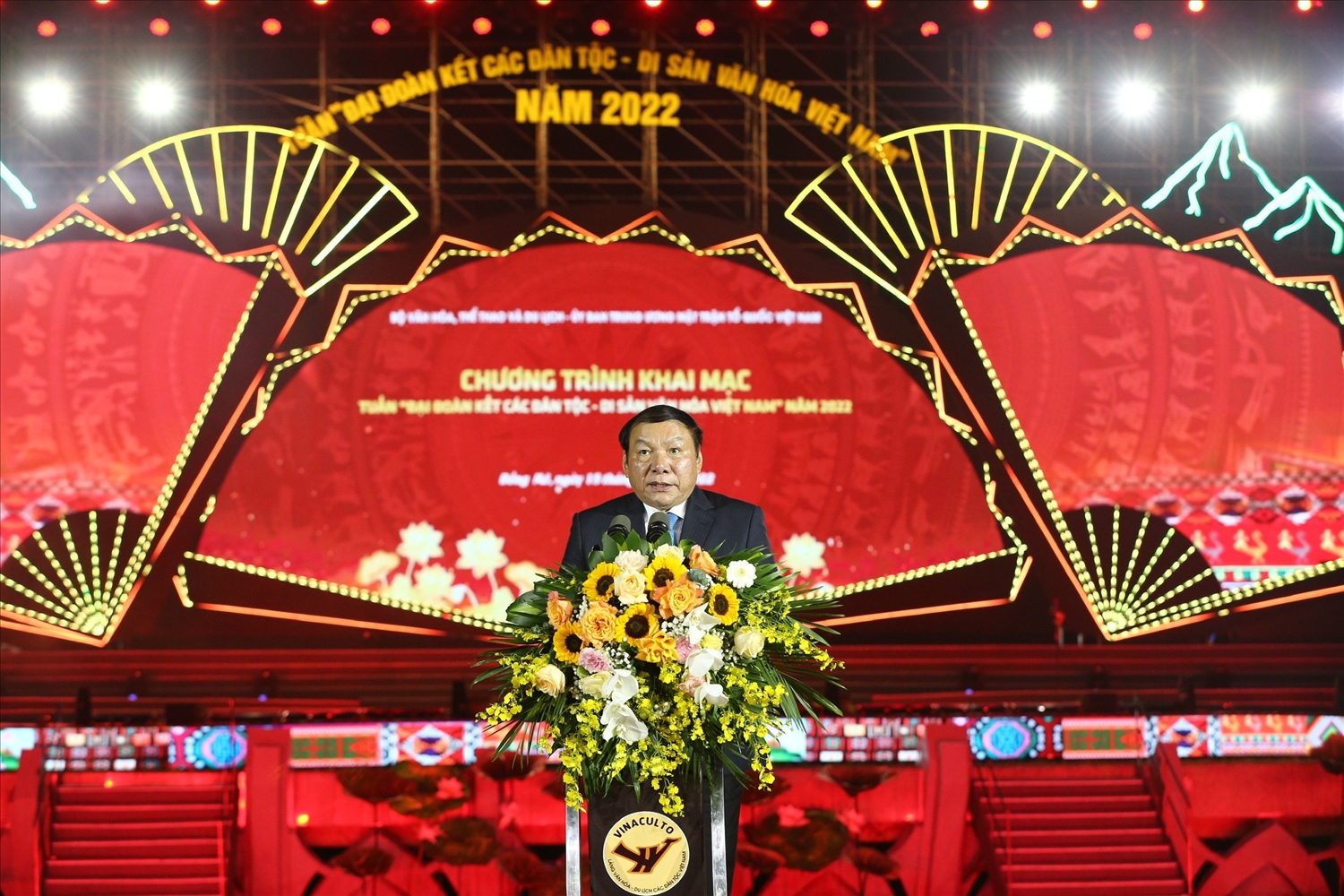 Bộ trưởng Bộ VHTT&DL Nguyễn Văn Hùng phát biểu khai mạc Tuần Đại đoàn kết các dân tộc - Di sản văn hóa Việt Nam năm 2022