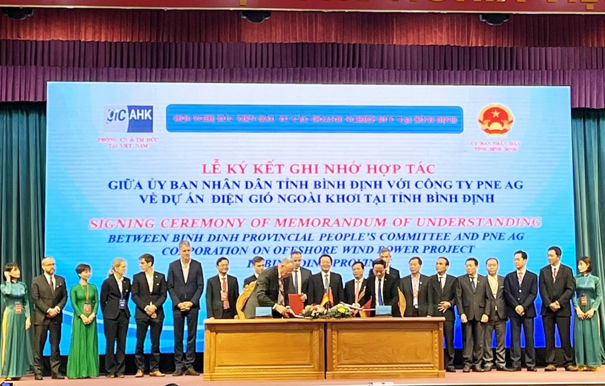 Ký kết Bản ghi nhớ hợp tác giữa UBND tỉnh Bình Định và Công ty PNE AG (CHLB Đức)