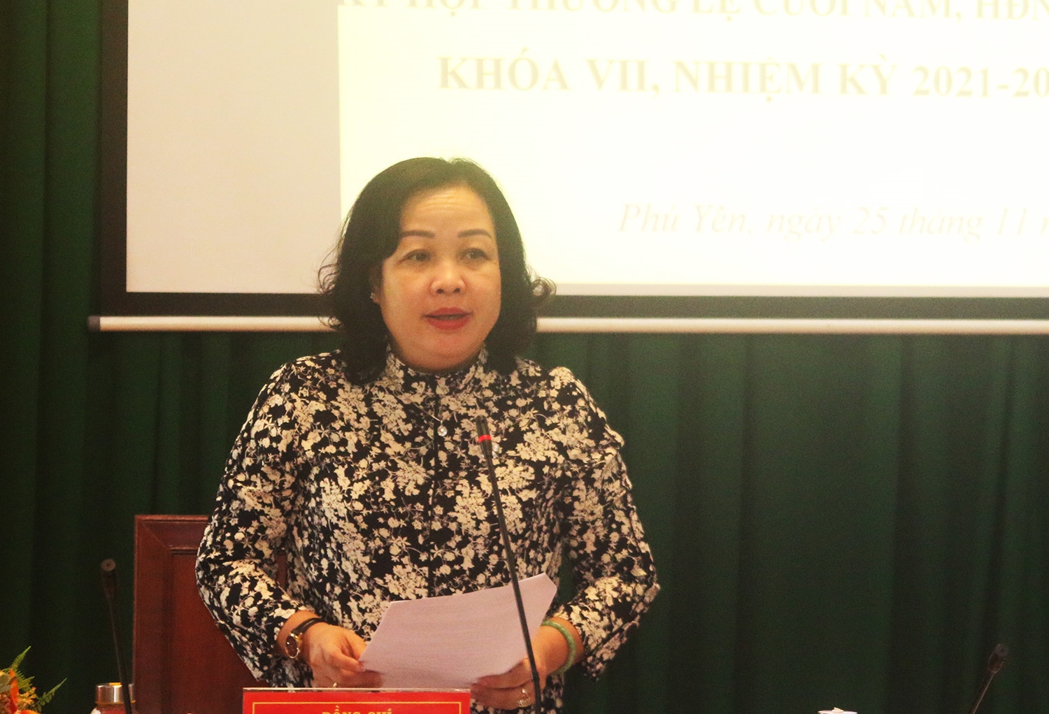 Bà Cao Thị Hoài An - Phó Bí thư Thường trực, Chủ tịch HĐND tỉnh Phú Yên chủ trì Hội nghị