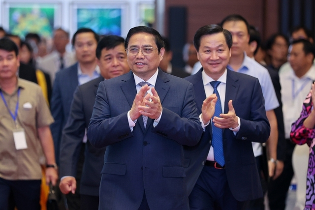 Thủ tướng Phạm Minh Chính, Phó Thủ tướng Lê Minh Khái cùng các đại biểu dự Hội nghị về phát triển vùng Đông Nam Bộ và xúc tiến đầu tư vùng - Ảnh: VGP/Nhật Bắc
